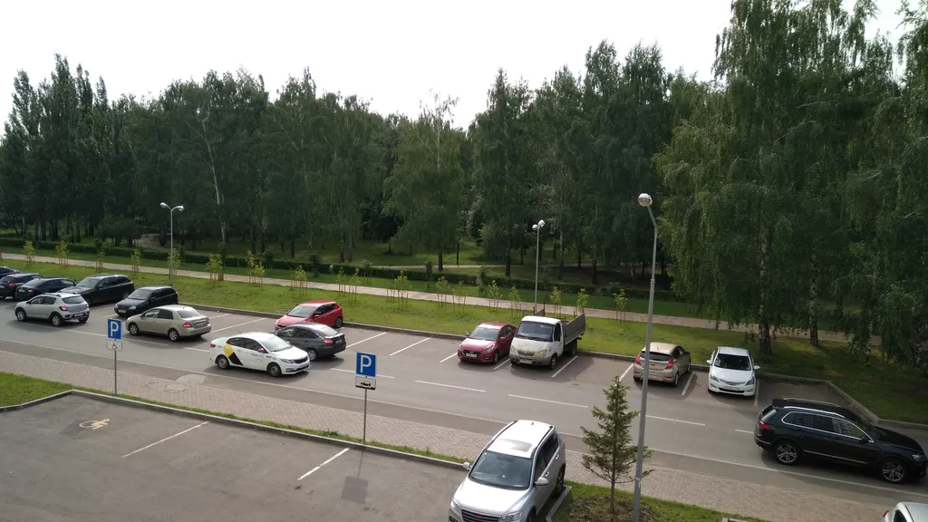 Двухкомнатная квартира возле Парка Победы