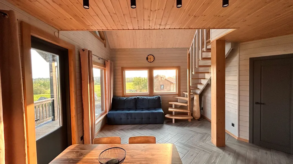 Дом с видом на озеро