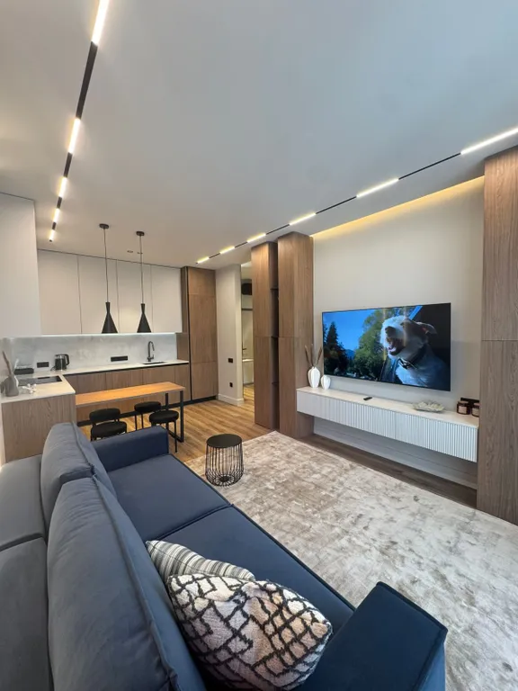 Респектабельный люкс с дизайнерским ремонтом и видом на Москва-сити