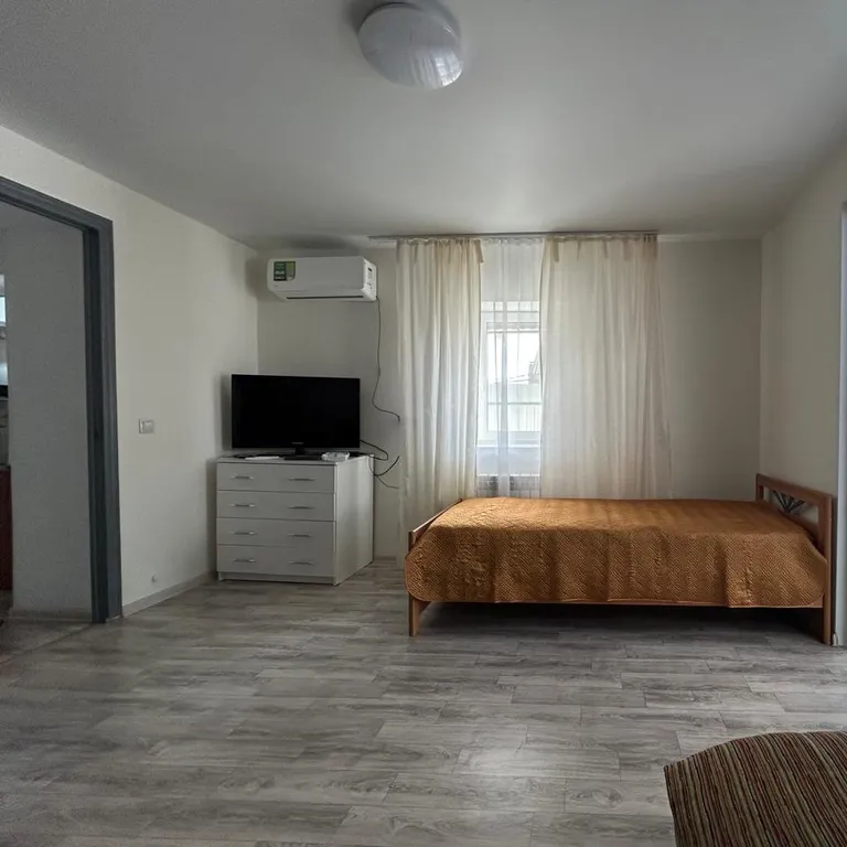 Коттедж Уютный домик в центре города — Элиста