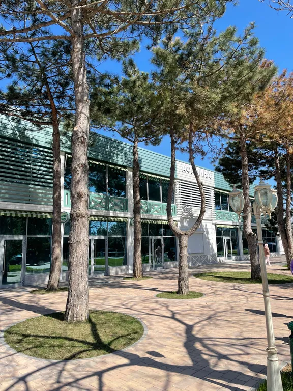 Таун Парус недалеко от моря