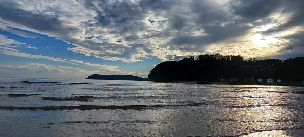 Дом, баня, чан, рядом с морем п.Волчанец кп.Венеция Приморский край