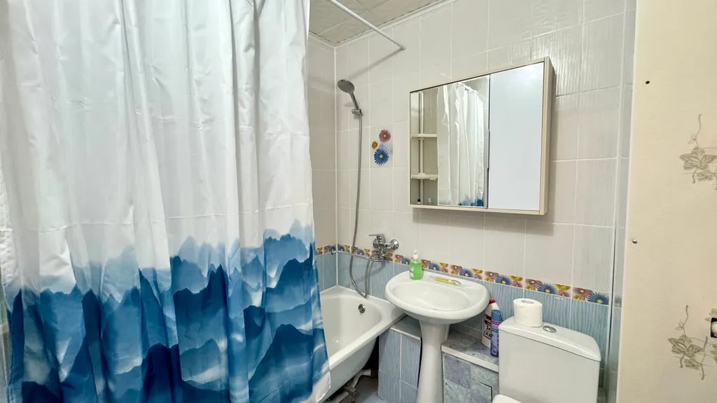 Квартира в центре города! Рядом военная часть, Авиастар.