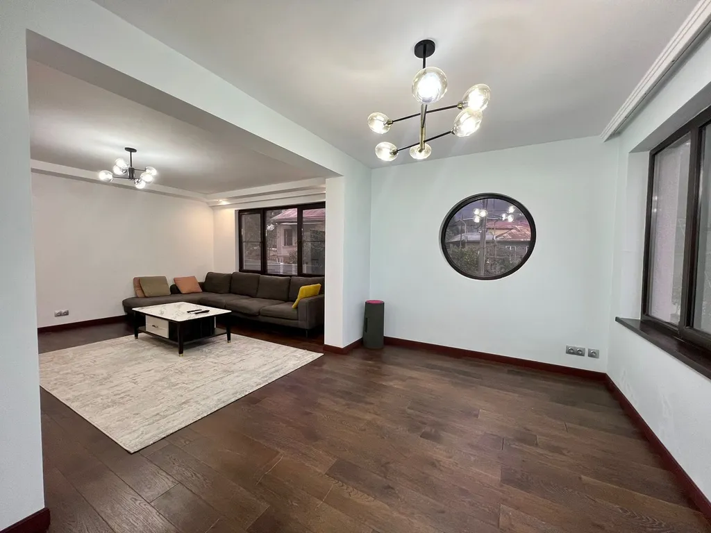 3-комнатный Дом