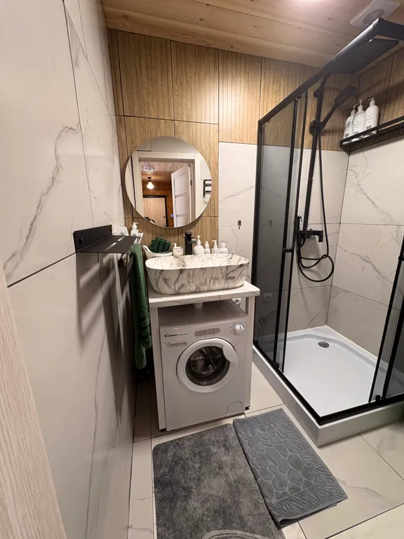 Современный дом с видом на горы