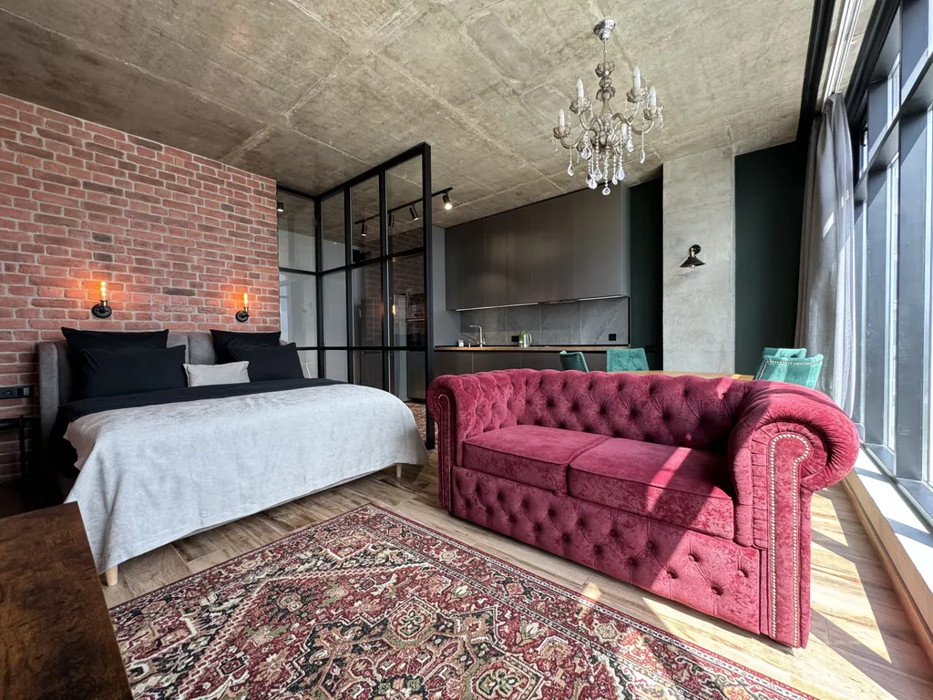 Дизайн-студия с видом на город