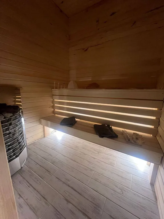 Дом на горе с камином и сауной