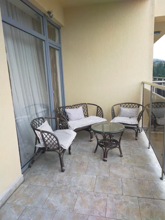 Апартаменты на первой береговой