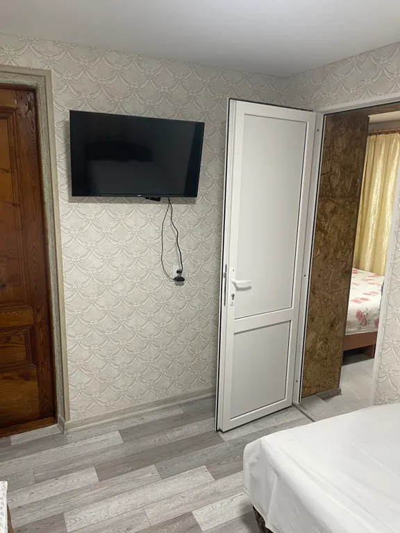 Двухкомнатный номер рядом с морем