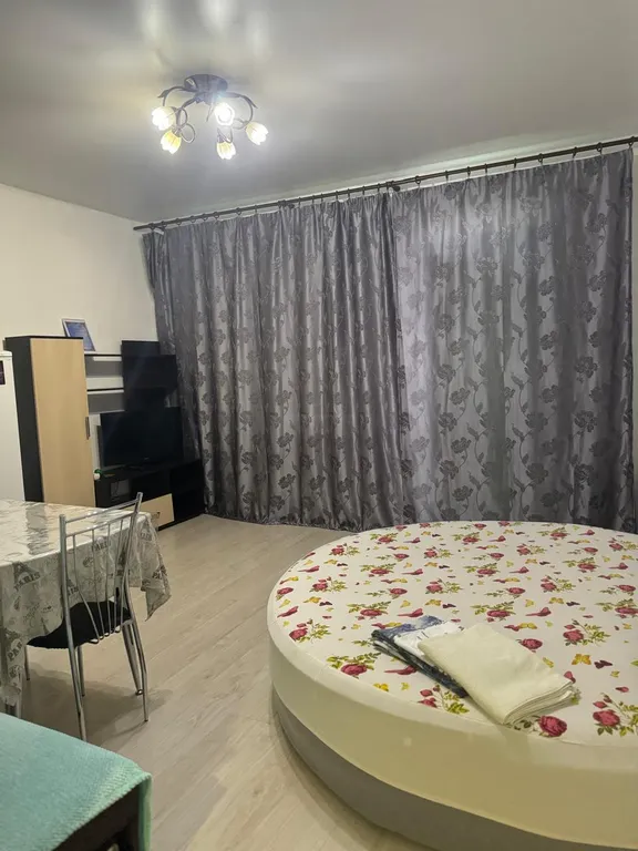 Квартира Вид с балкона завораживает, магазины, рынки и кафе в шаговой доступности — аренда посуточно в Челябинск