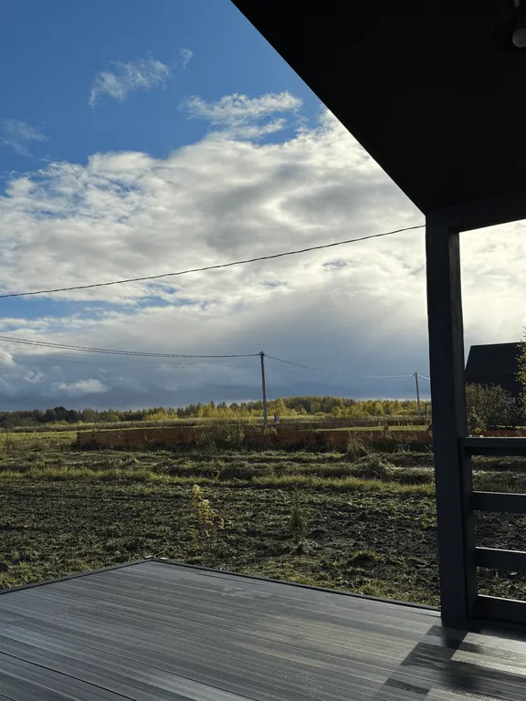 Домик для отдыха с видом на большую воду