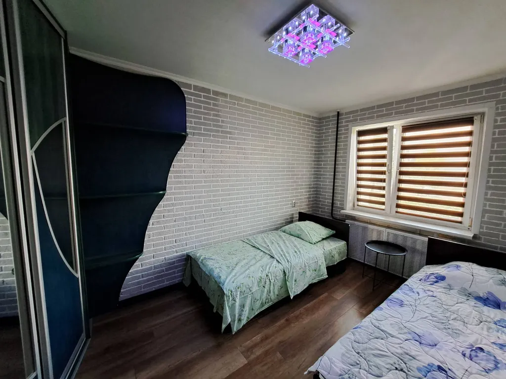 Большая квартира возле ТЦ Тринити