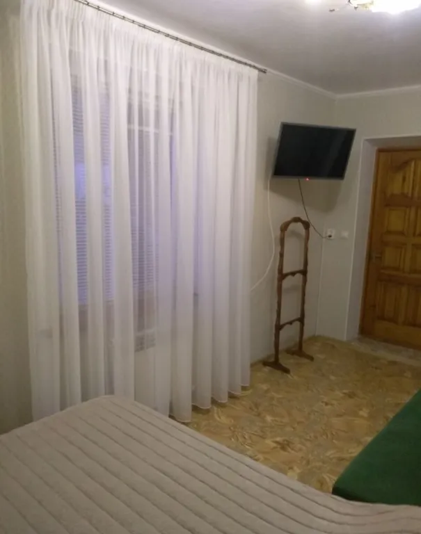 Коттедж 1-комнатный Дом — Евпатория