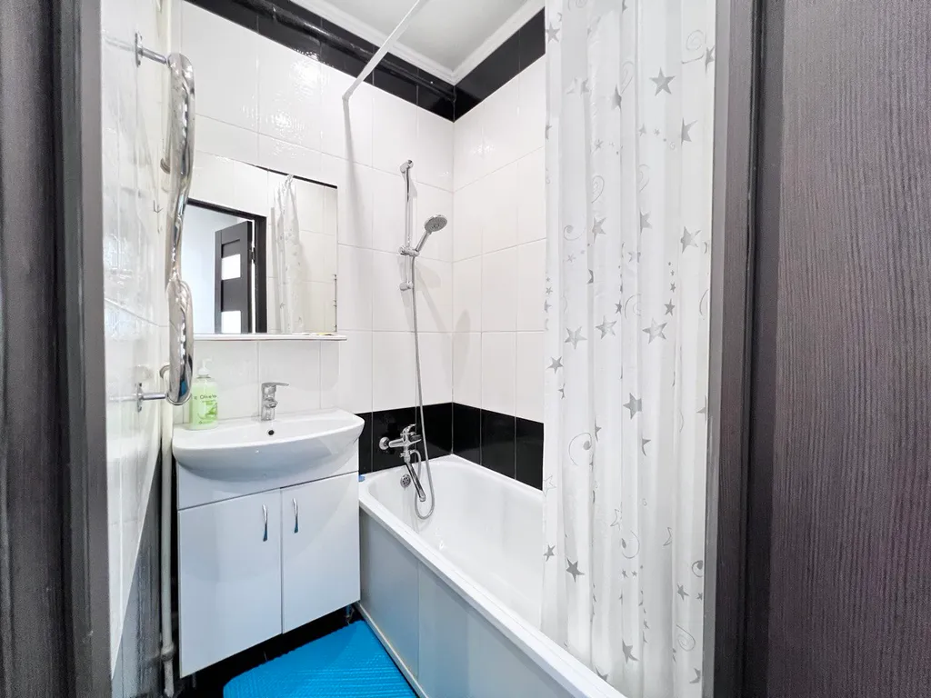 ПЛОЩАДЬ ЛЕНИНА, ЦЕНТР