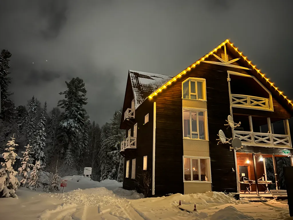 Коттедж Атмосферное шале для большой компании — аренда посуточно в Шерегеш