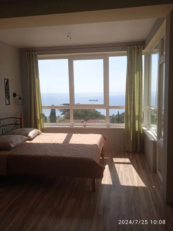 Уютная и комфортная квартира-студия с панормамным видом на море