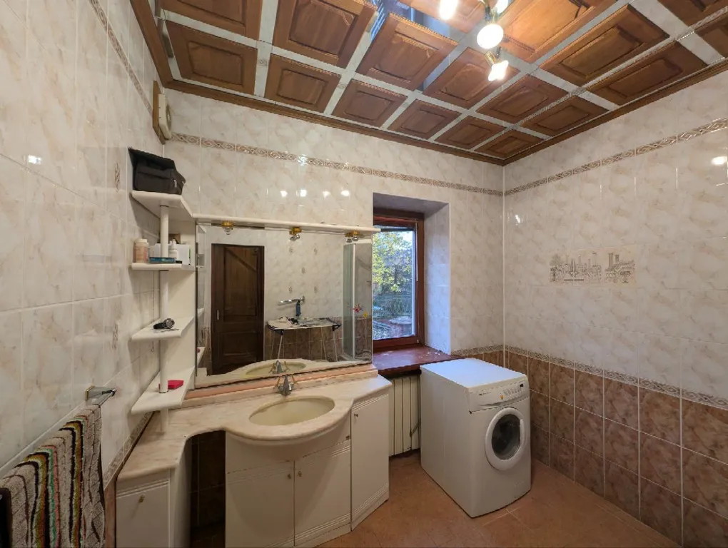 Коттедж с сауной, бассейном и бильярдом в 10 минутах от Минска