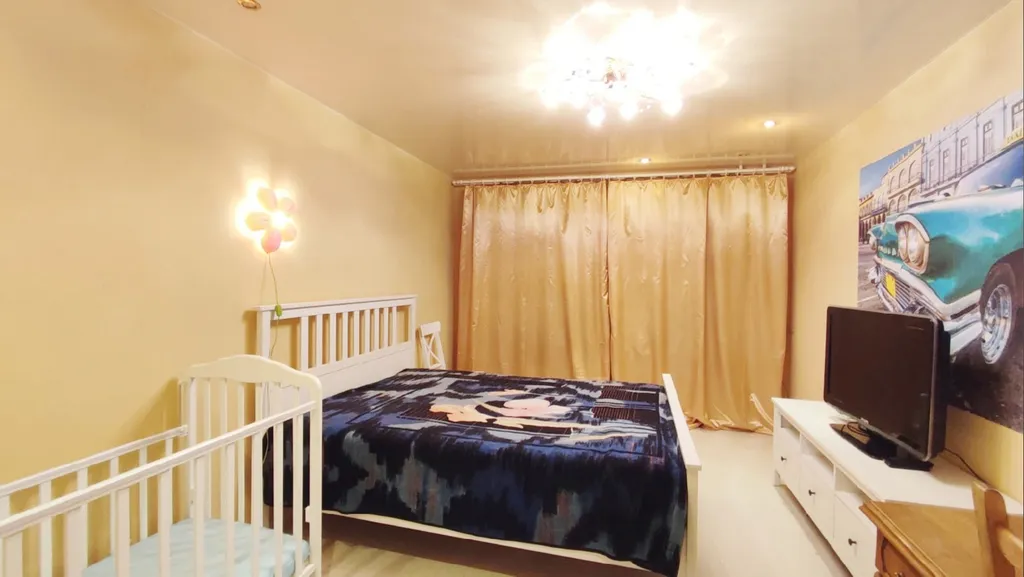 Просторная двушка с полукруглой комнатой