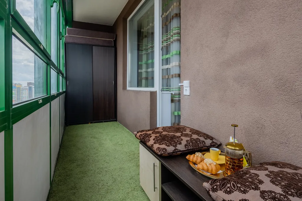 Уютная, солнечная студия