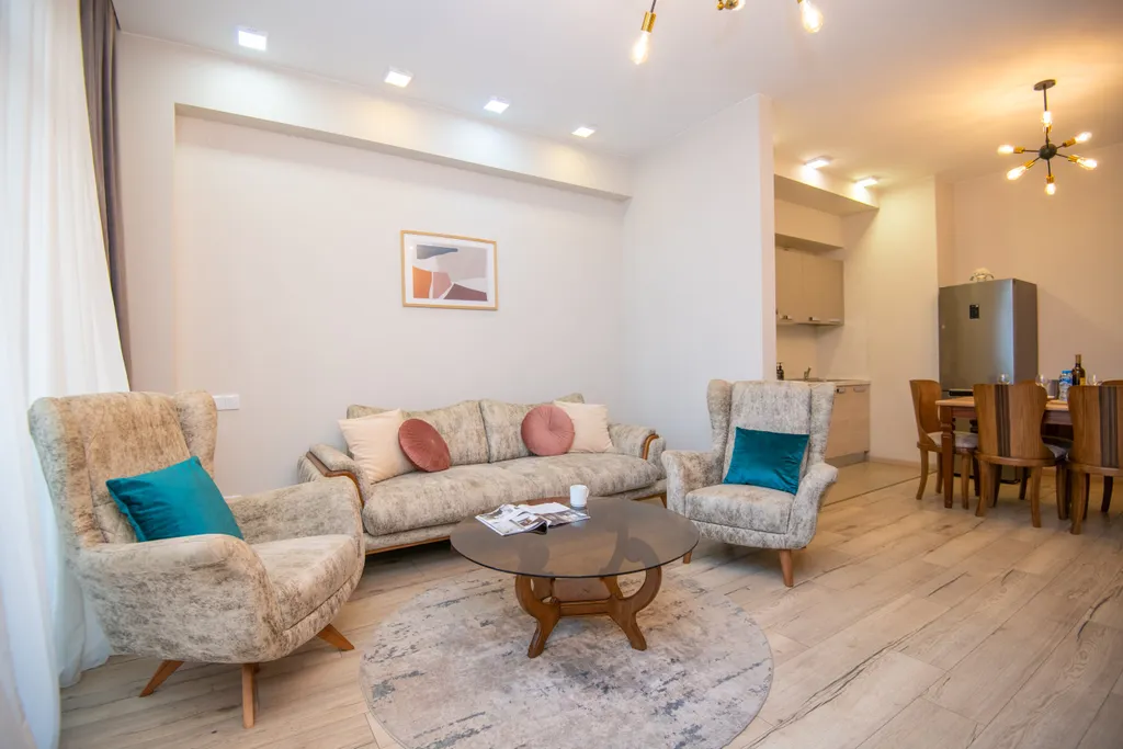 Уютная 3 комнатная квартира рядом с метро, полностью оборудована