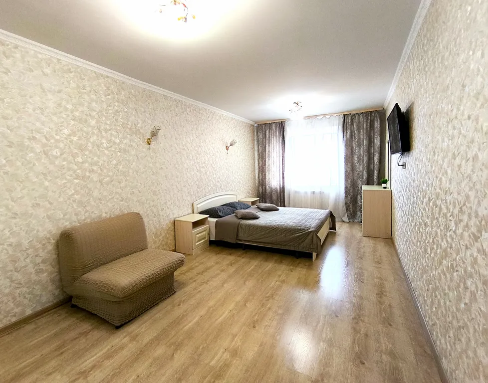 Просторная двухкомнатная квартира с балконом