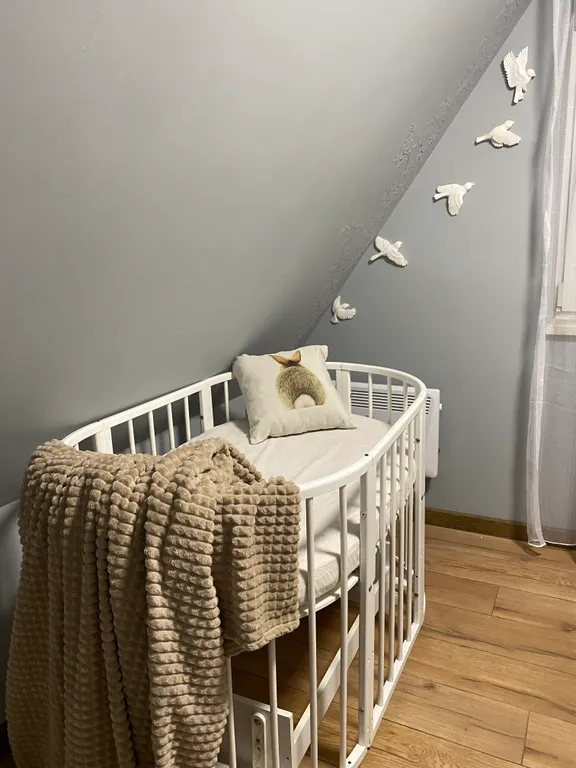 Дом на озере с бассейном