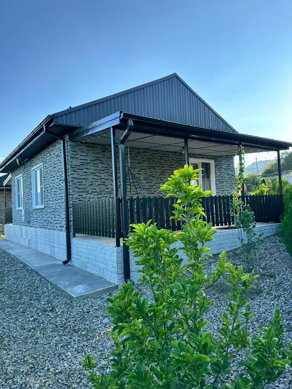 Современный домик в горах Адыгеи