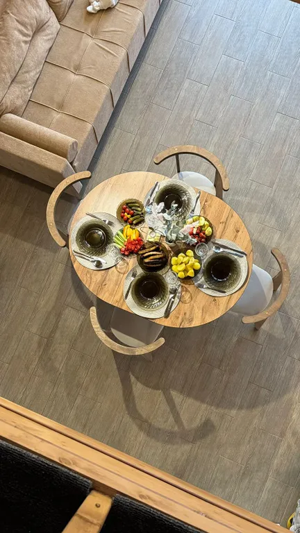 Уютный дом с видом на реку