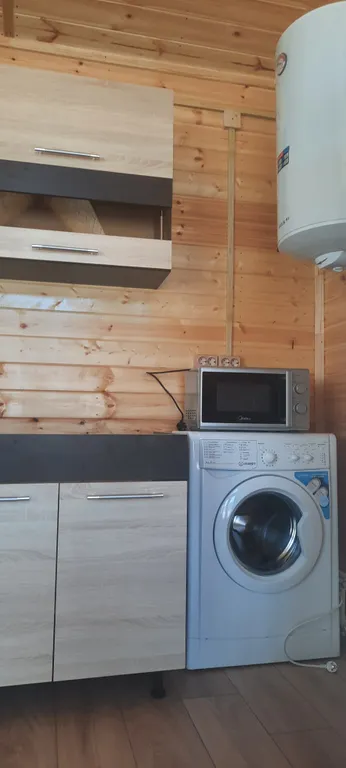 Коттедж Дом со своим отдельным двором — Кучугуры