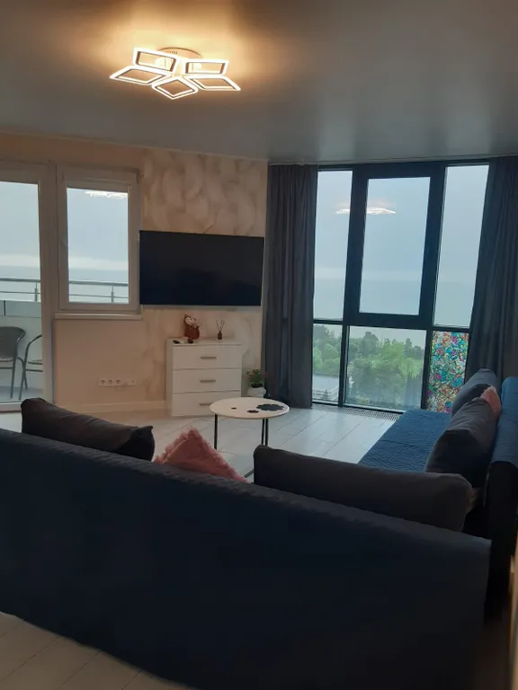 Квартира 2-комнатная квартира с шикарным видом на море — Адлер