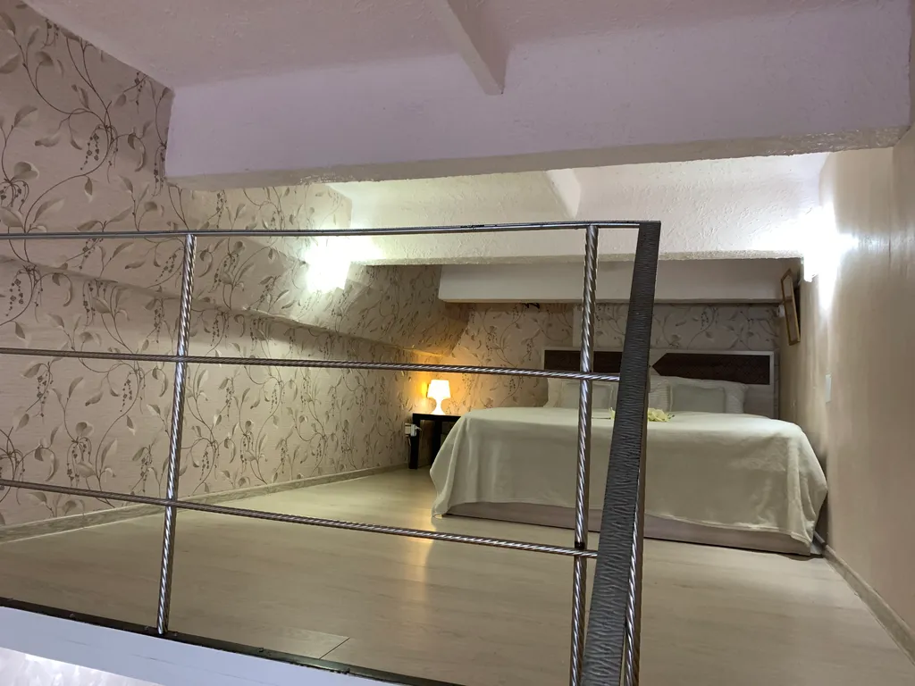 Двухуровневая студия в центре города с видом на Спасский собор