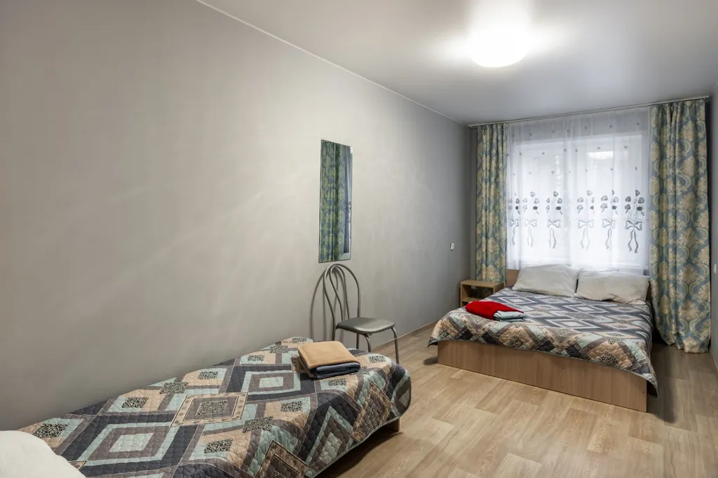 Уютная квартира в 10 минутах от аэропорта — аренда посуточно в Емельяново