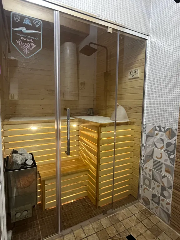 Часть дома с отдельным входом, с сауной