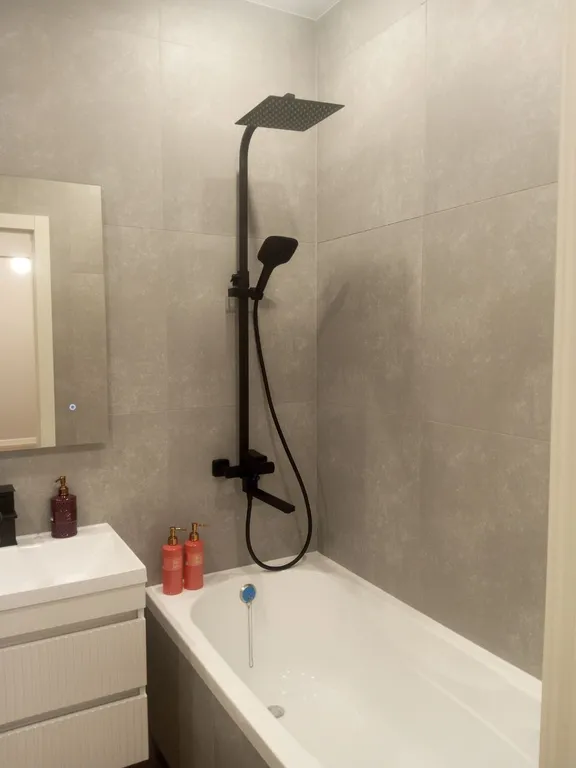 Современная уютная евродвушка для семьи