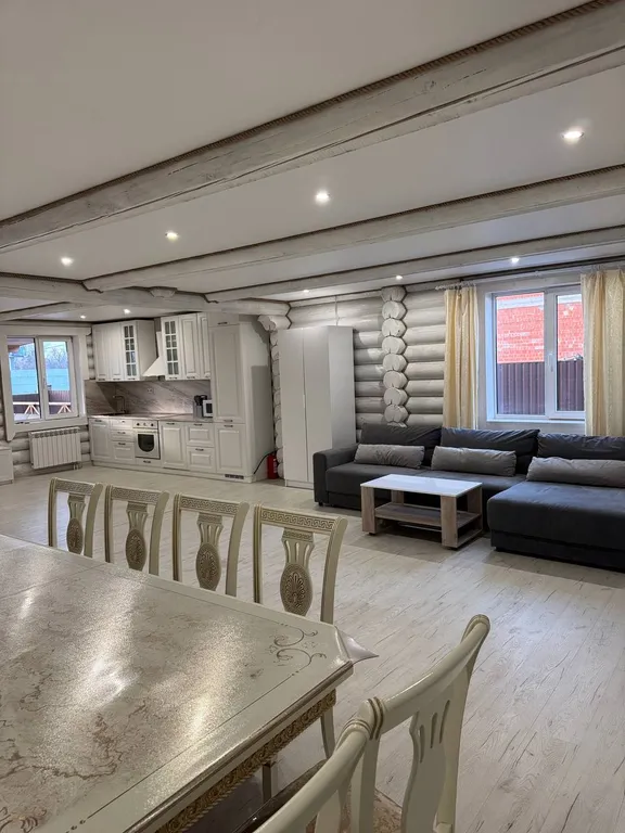 Деревянный дом с баней