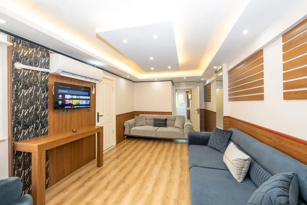 Одна из ностальгических улиц Таксима