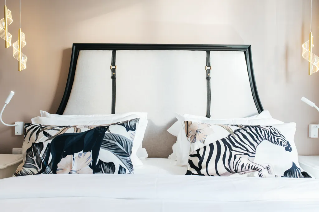 Просторные апартаменты в лагуне на Бангтао с видом на озеро и море