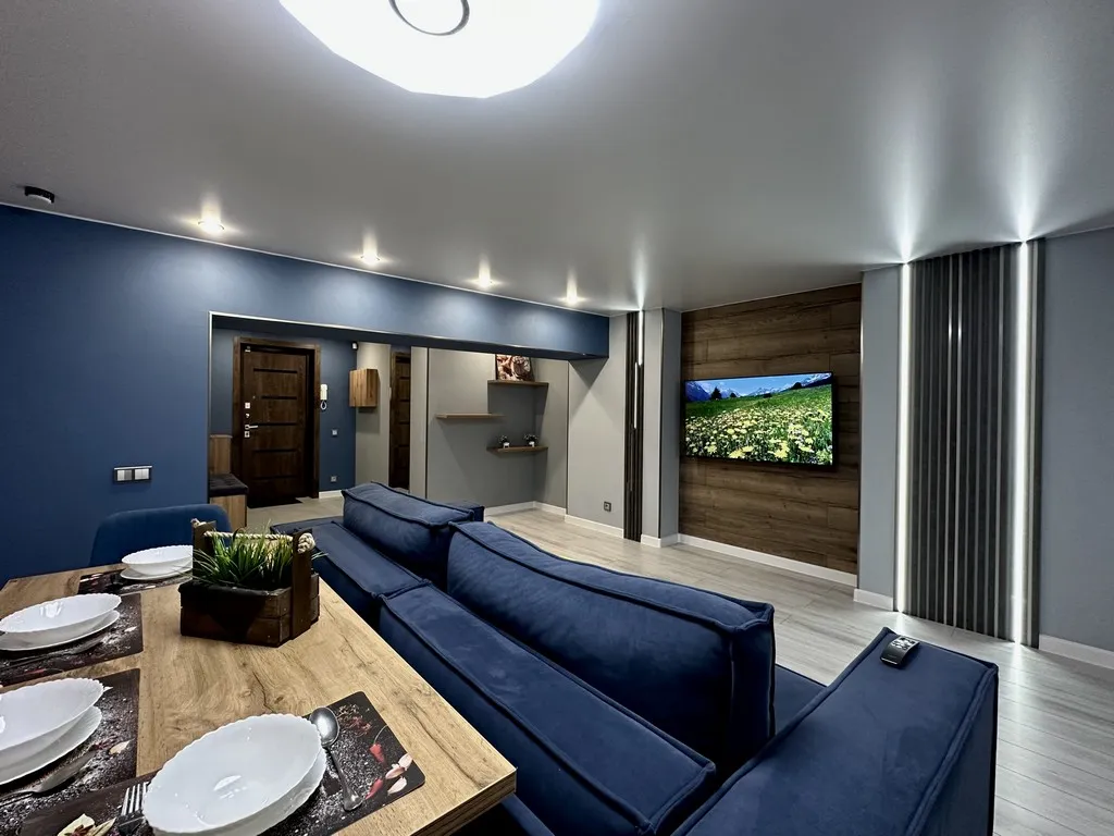 Квартира Просторная дизайнерская евродвушка в центре — аренда посуточно в Оренбург