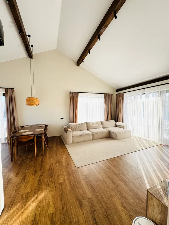 3-комнатный Дом