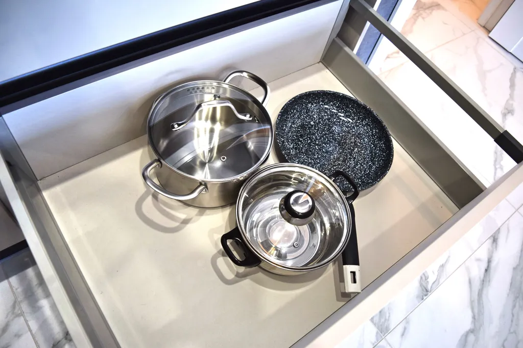 Новая современная уютная квартира возле ТРЦ Сити Молл