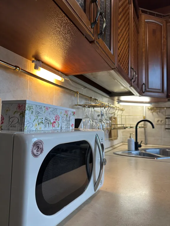 Квартира Двухкомнатная квартира с двумя балконами вшаговой доступности от метро — Москва