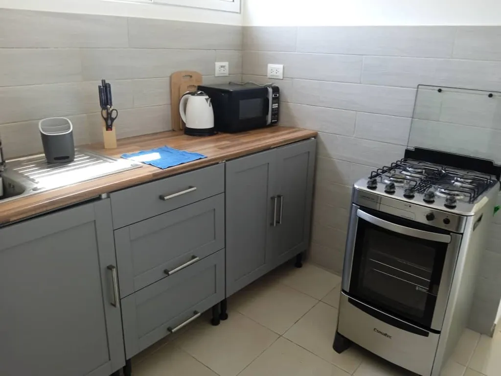 Уютная квартира в центре города с видом на море