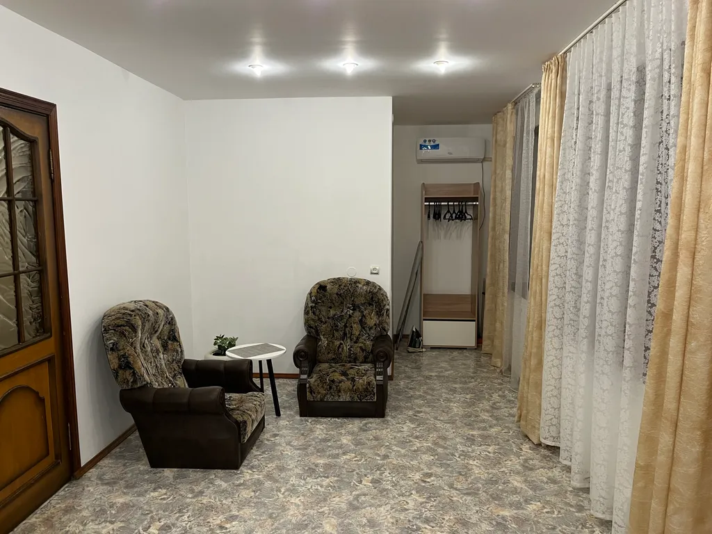 Просторная комфортная квартира у бювета минеральной воды и Аллеи Любви