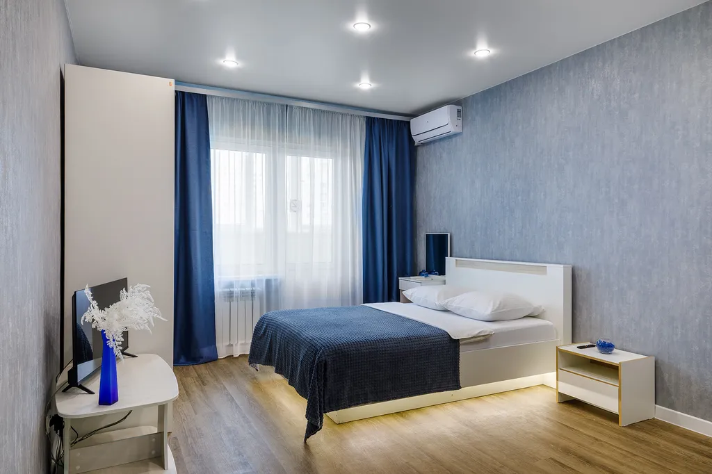 Апартаменты цвета индиго с видом на Суру