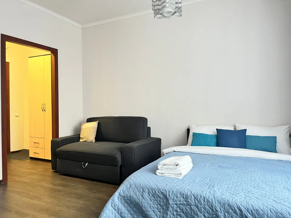 Уютная студия у в пяти минутах от Аллеи и аэропорта