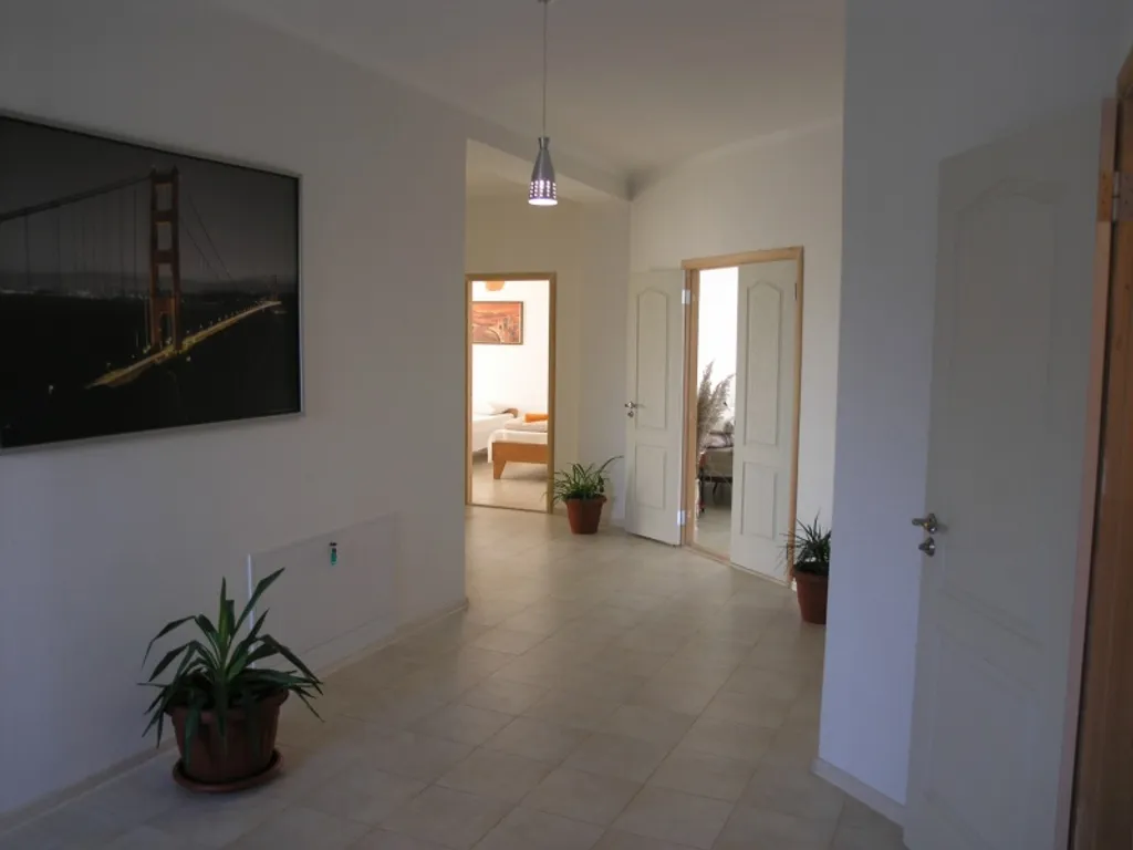 7-комнатный Дом