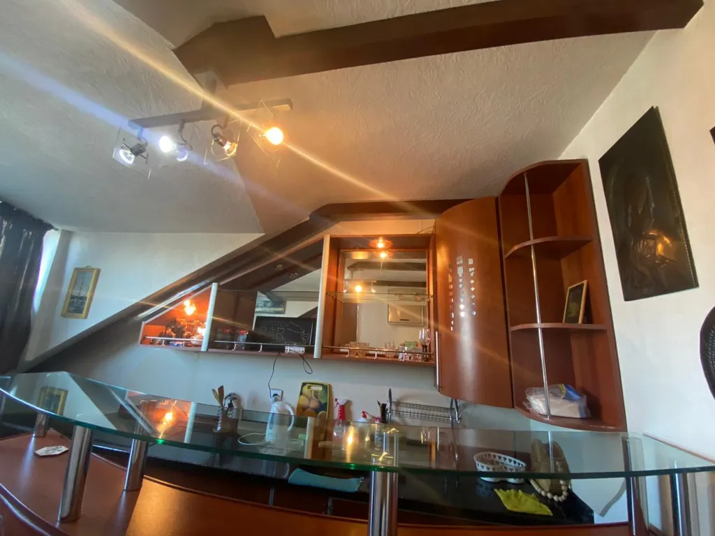 Лофт с бильярдным столом