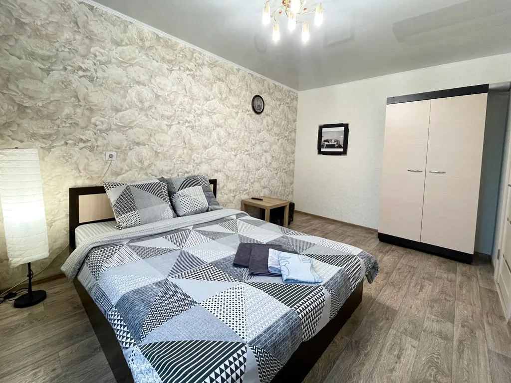 1-комнатная квартира в исторической части города — аренда посуточно в Киров