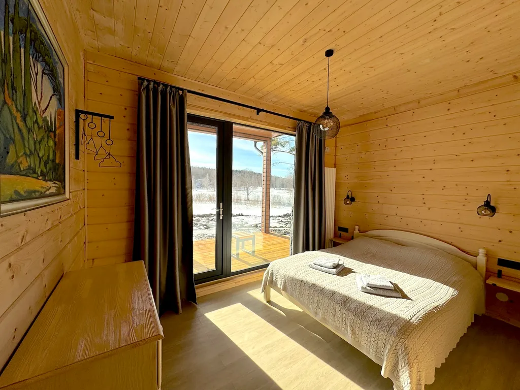 Домик на озере Ихоярви (дом №4)