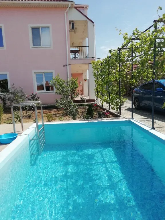 Коттедж Дом с бассейном — Береговое (Бахчисарай)